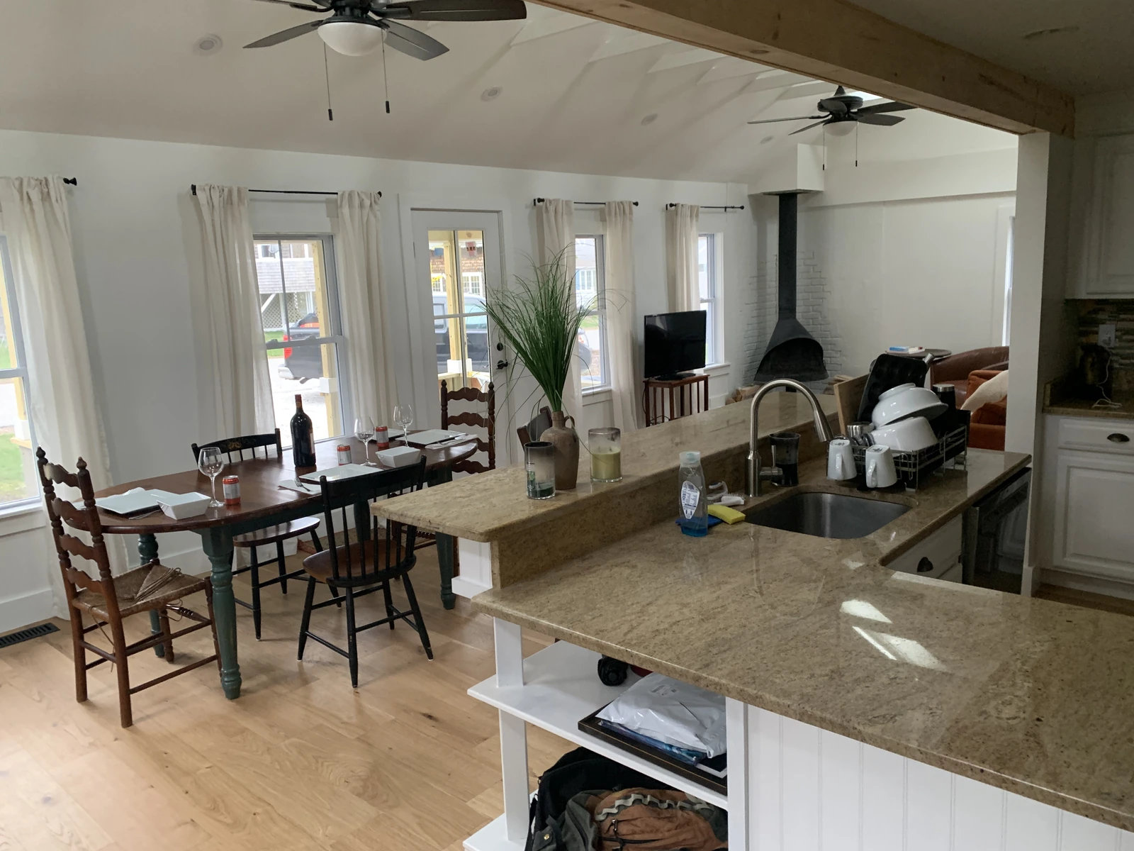 Finished interior of Ag na Farraige after its renovation.