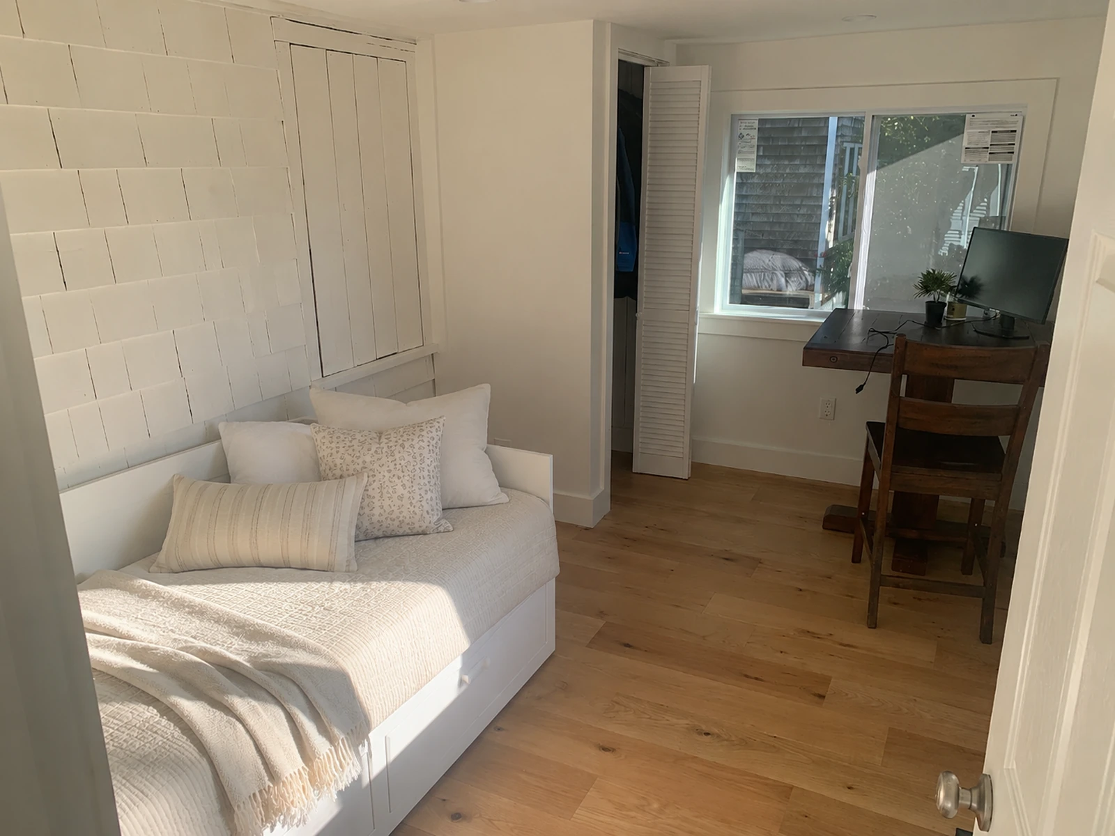 Bedroom of Ag na Farraige after renovation.