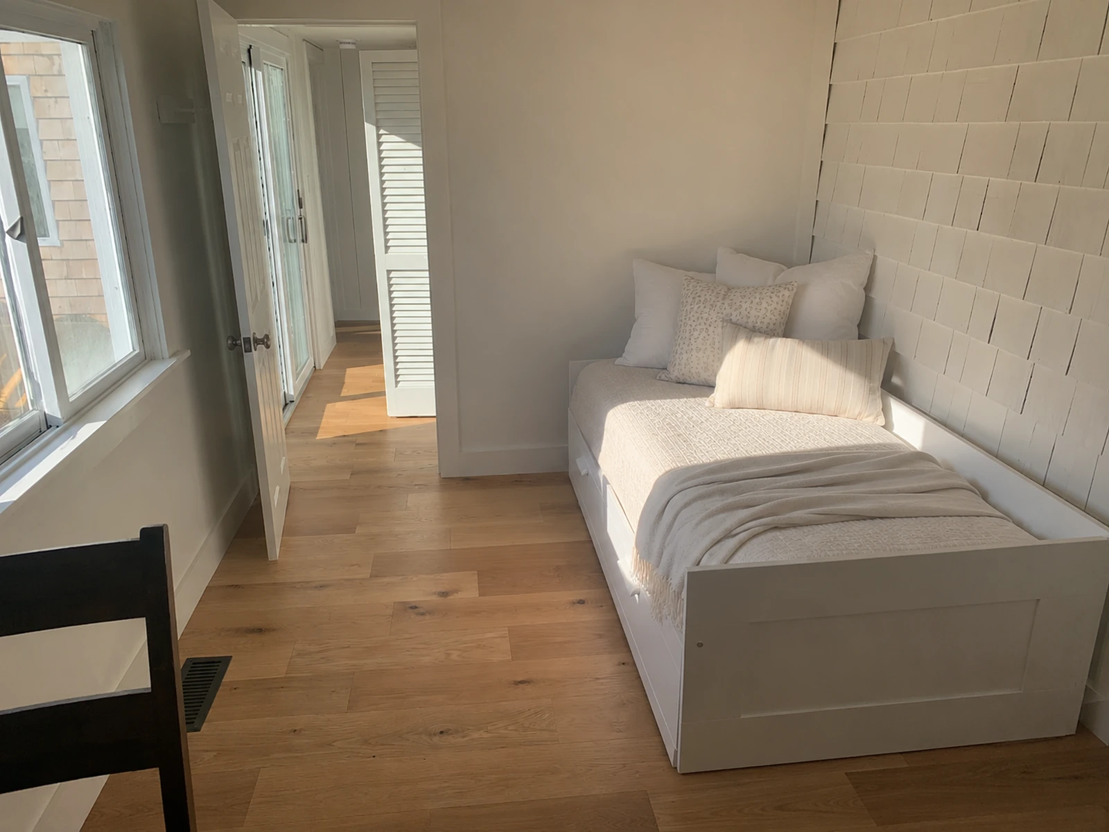 Finished bedroom of Ag na Farraige.